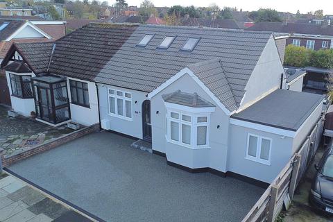 Victor Gardens, Hornchurch