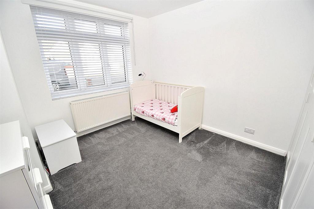Bed 2   tv room.jpg