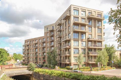 Adenmore Road, Catford, SE6