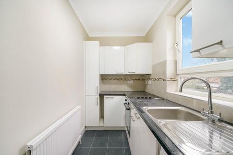 undefined, Station Road, Hendon, NW4