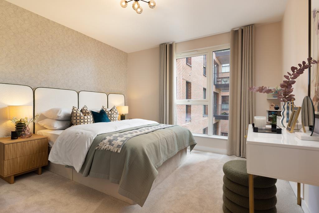 Bedroom Photograph - Hendon Waterside