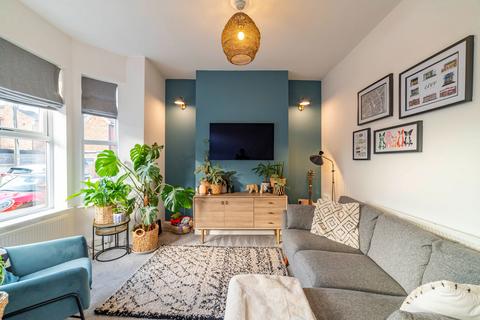 2 bedroom terraced house for sale, Tonbridge Road, Manchester M19