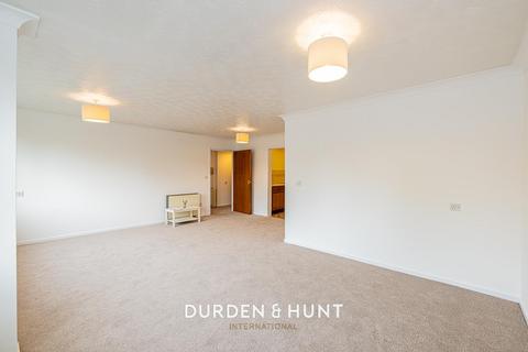 1 bedroom retirement property for sale, Manor Court Lodge, South Woodford E18