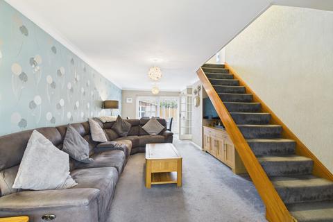 4 bedroom semi-detached house for sale, Sandringham Close, Stanford-Le-Hope, SS17