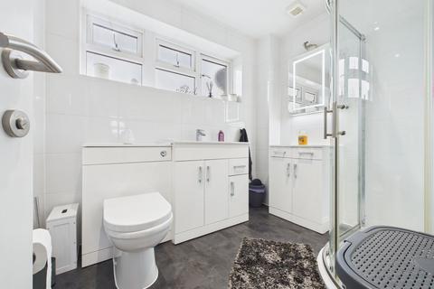 4 bedroom semi-detached house for sale, Sandringham Close, Stanford-Le-Hope, SS17