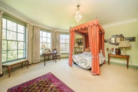undefined, Hampton Court Road, Hampton TW12