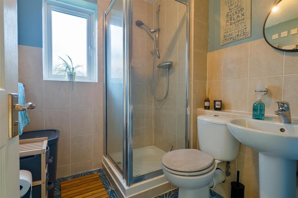 Warnett Court, Snodland5.jpg