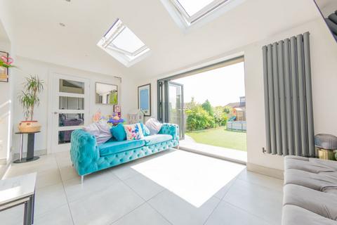undefined, Bishop Way, Tingley, Wakefield