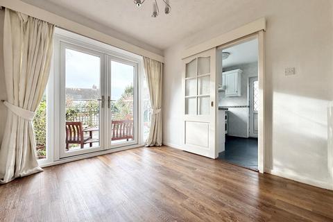 3 bedroom semi-detached house for sale, Larch Grove, Leicester Forest East LE3