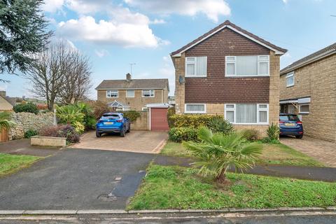 4 bedroom detached house for sale, Pullen Court, Cheltenham GL52