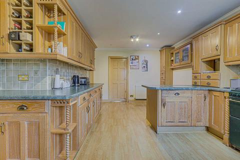 undefined, Ashingdon Road, Rochford, SS4