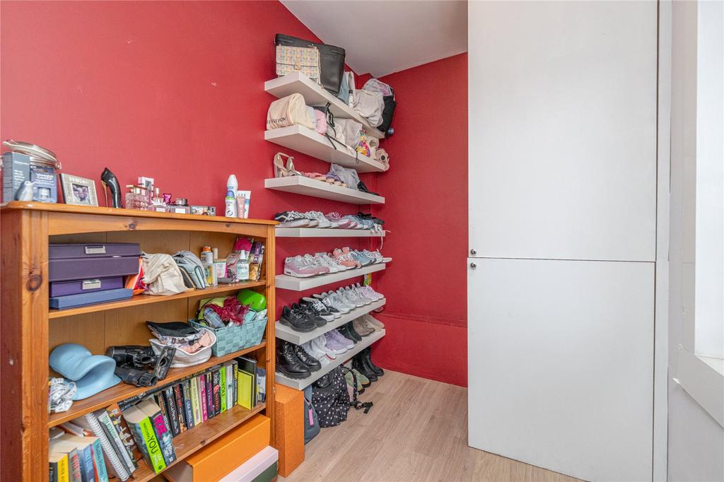 Walk In Wardrobe