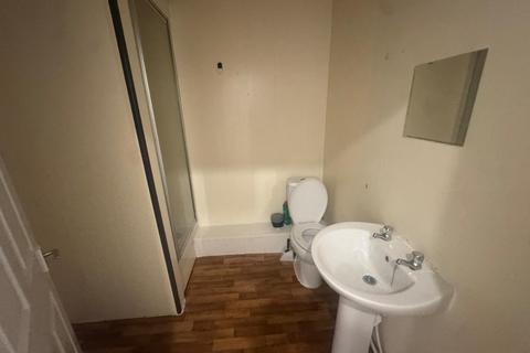 4 bedroom house to rent, Dilston Road, Newcastle upon Tyne NE4