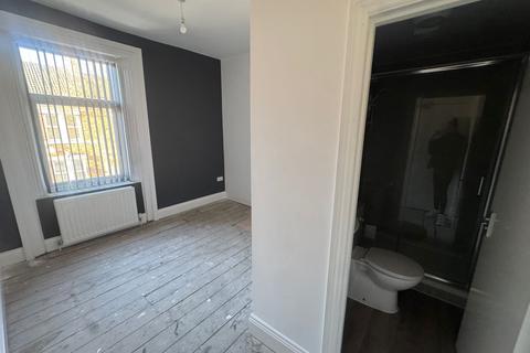 4 bedroom house to rent, Dilston Road, Newcastle upon Tyne NE4