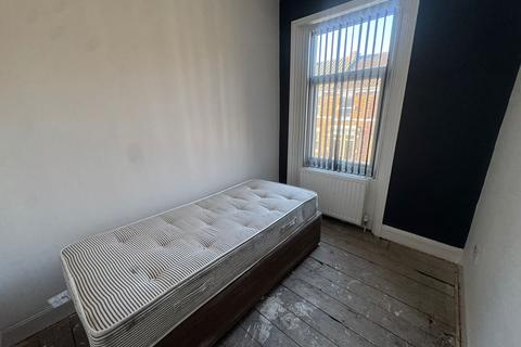 4 bedroom house to rent, Dilston Road, Newcastle upon Tyne NE4