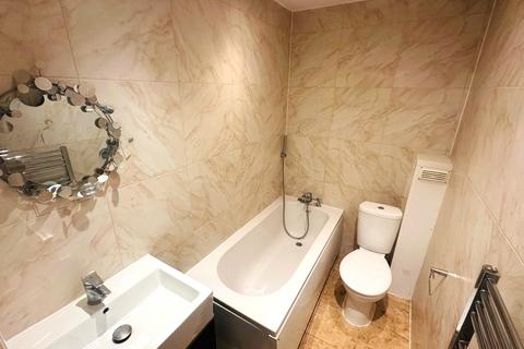 2 bedroom maisonette to rent, Ruislip HA4