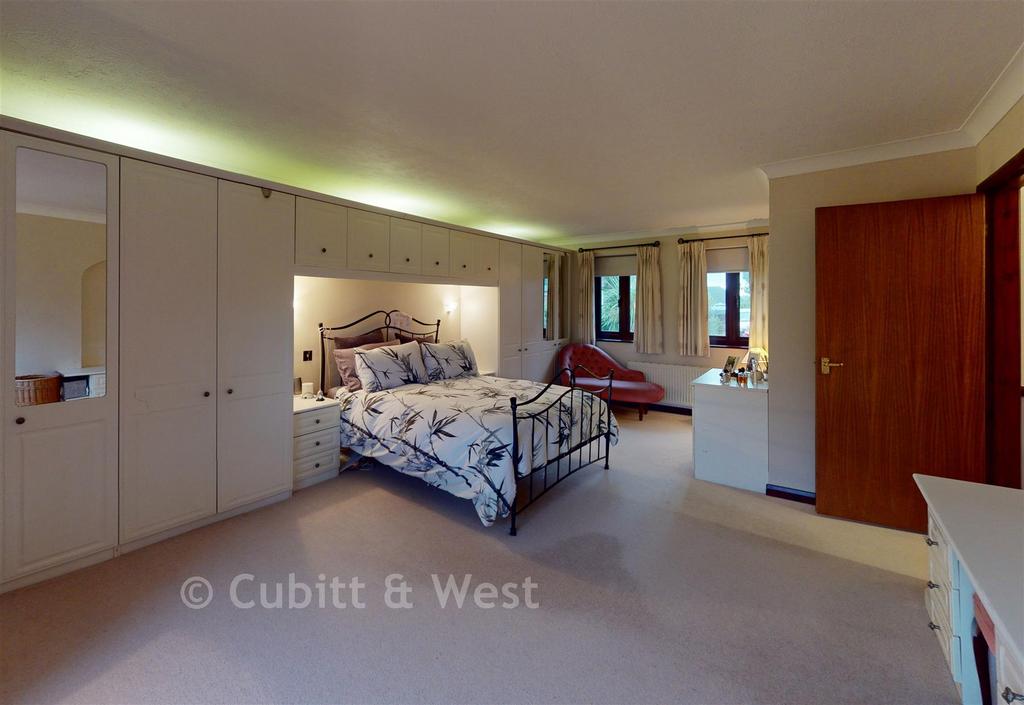Fermor Road, Crowborough TN6 4 bed detached house - £462,500