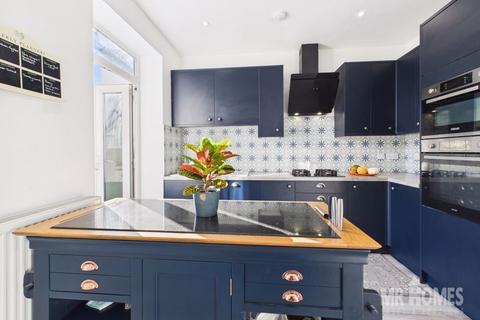 3 bedroom end of terrace house for sale, Rookwood Street, Grangetown, Cardiff CF11 6PH