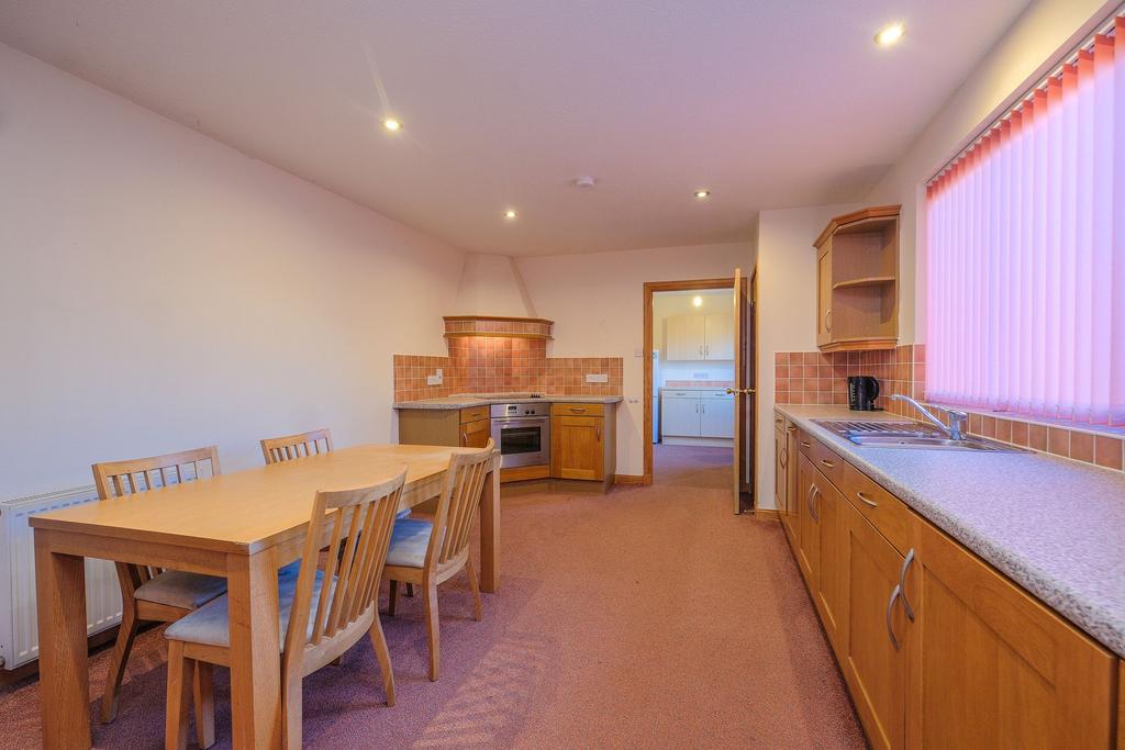 Dining kitchen