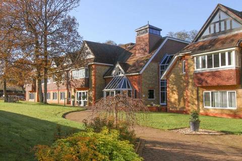 Office to rent, Shackleford Rd Elstead GU8 6LB