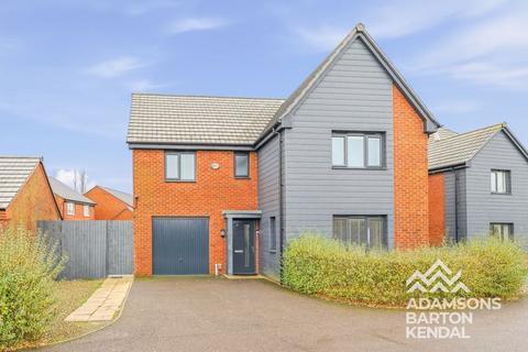 4 bedroom detached house for sale, Satin Drive, Middleton, M24