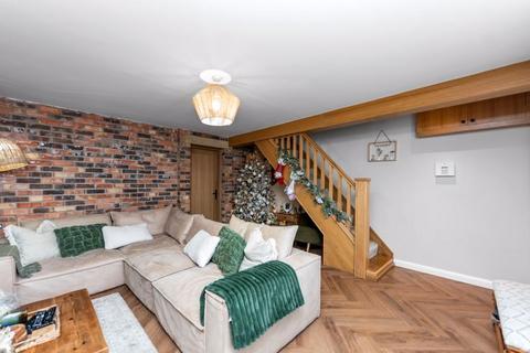 2 bedroom semi-detached house for sale, Stanley Road, Wigan WN2