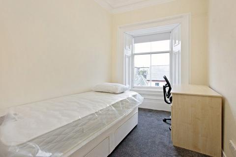 3 bedroom flat to rent, Meadowside, City Centre DD1