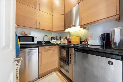 1 bedroom flat for sale, Winchester Street, Pimlico, London, SW1V