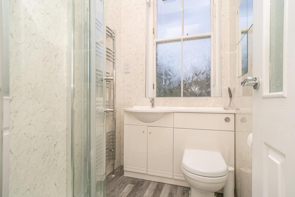 Shower room 1