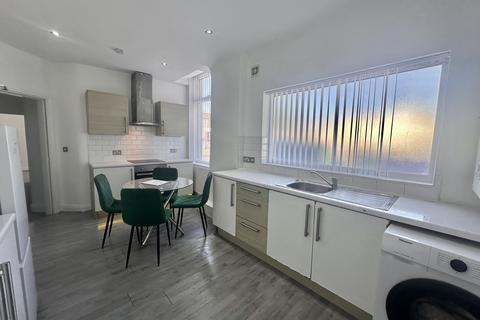 3 bedroom flat to rent, Prescot Road, Fairfield L7