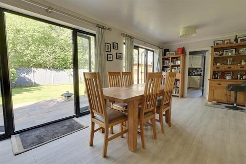4 bedroom detached house for sale, The Orchards, Hucclecote, Gloucester