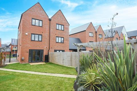 3 bedroom semi-detached house for sale, Smith Crescent, Beaulieu, Chelmsford