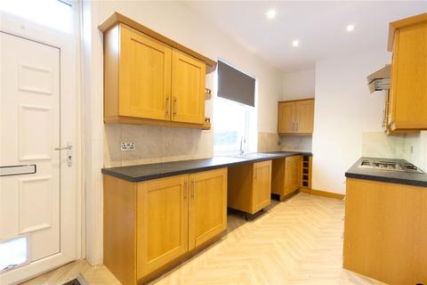 3 bedroom terraced house to rent, Cliffe End Road, Huddersfield, West Yorkshire, HD3