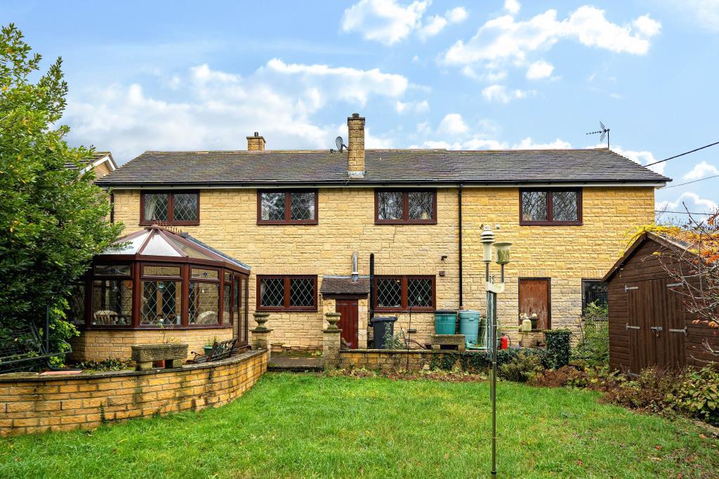 Rear Aspect
