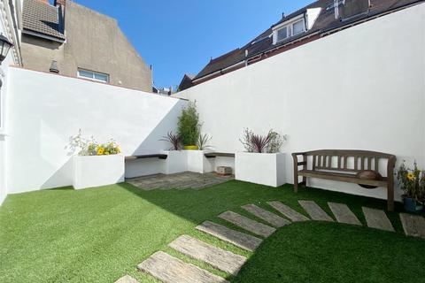 undefined, 34 Thorn Road, Worthing BN11
