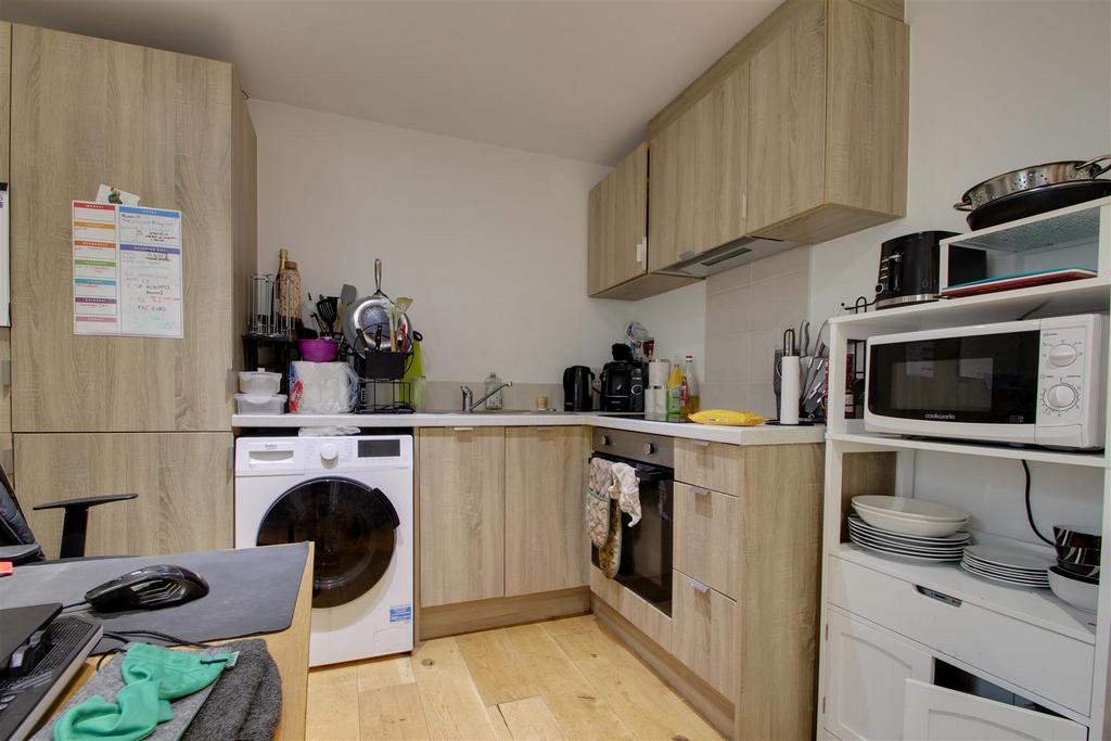 Lounge Kitchen