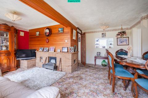 3 bedroom detached house for sale, Three Corner Drive, Norwich, NR6