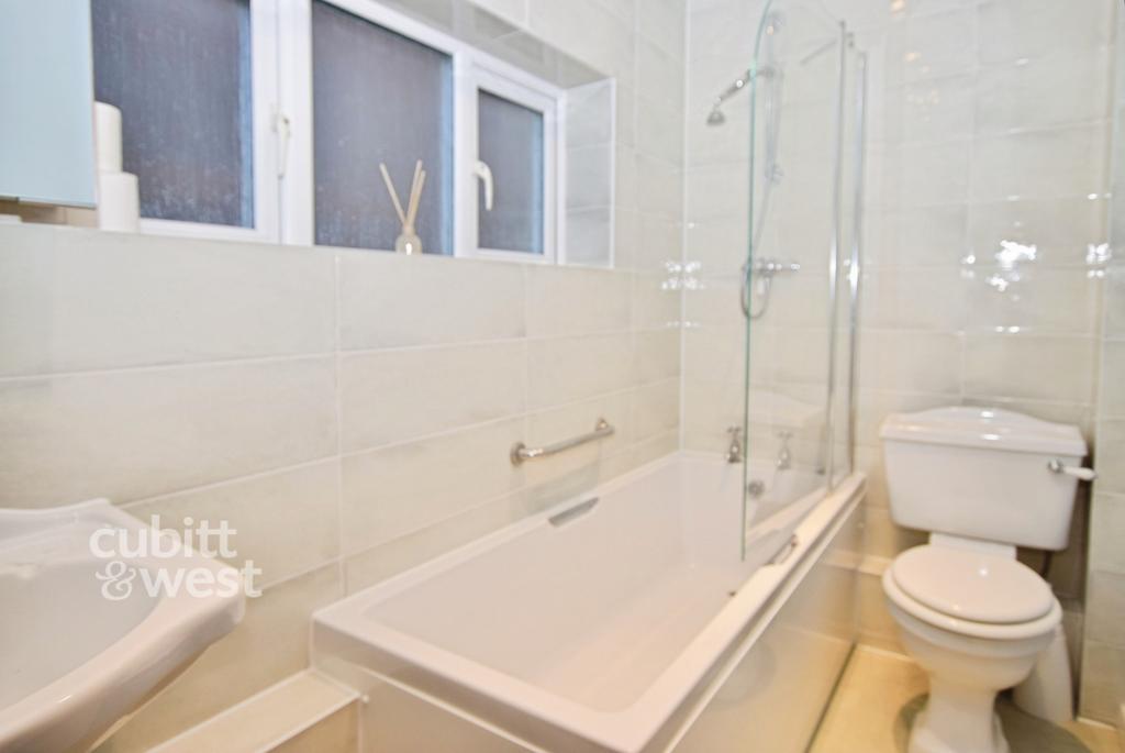 F98376af-bath