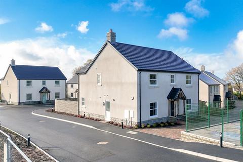 Cae Ty Cwrdd, Three Crosses SA4