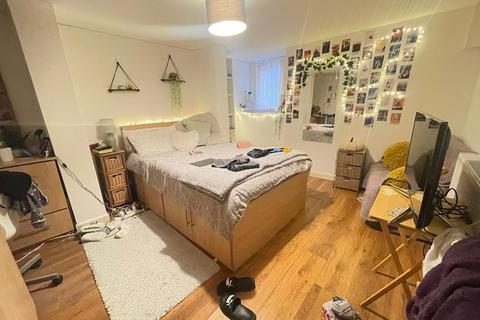 Egerton Road, Manchester M14