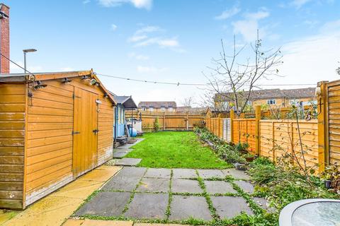 3 bedroom semi-detached house for sale, Bramley Road, Aylesbury HP18