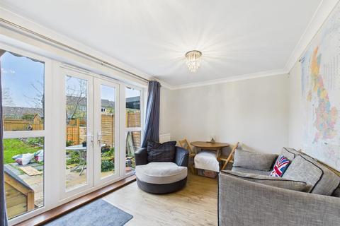 3 bedroom semi-detached house for sale, Bramley Road, Aylesbury HP18