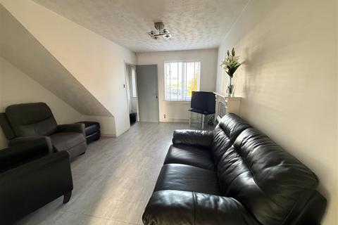 2 bedroom townhouse for sale, Barley Close, Burton-On-Trent DE14