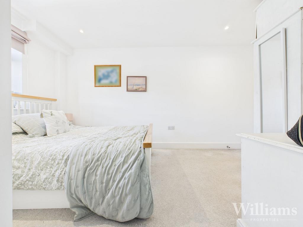 Master Bedroom &amp; En suite