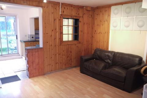 2 bedroom terraced house to rent, Lambourne Road, Barking,  IG11