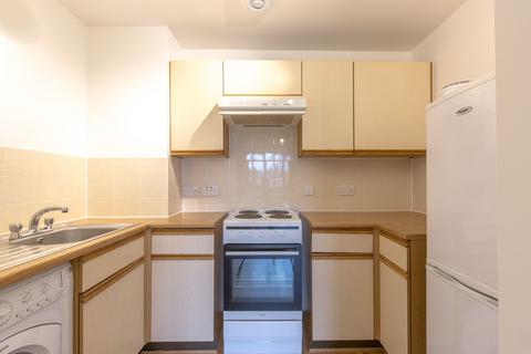 Lambert Court, Bushey Grove Road