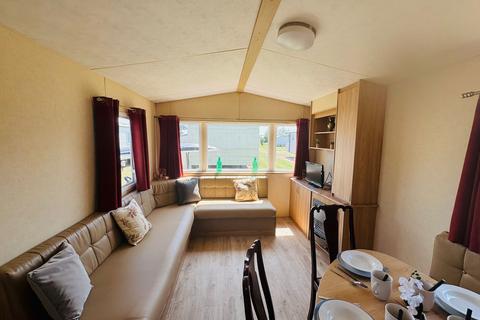 3 bedroom static caravan for sale, Low Road, Harwich CO12
