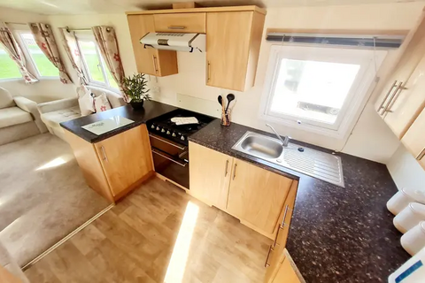 2 bedroom static caravan for sale, Low Road, Harwich CO12