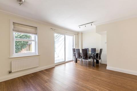 3 bedroom ground floor flat to rent, 53 Salisbury Place Langton Road