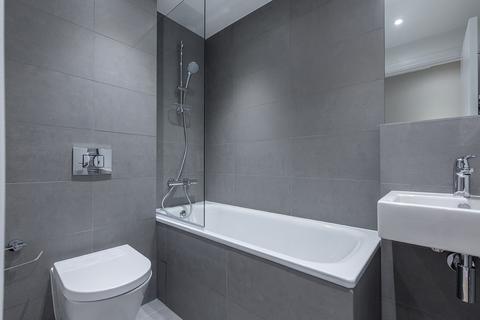2 bedroom flat to rent, Lambert Court, Bushey Grove Road